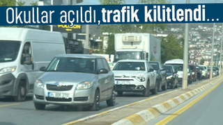 Sakarya'da okulların ilk günü trafik yoğunluğu