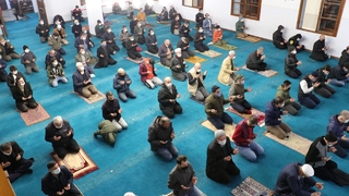 Sakarya'da  Regaip Kandili dualarla idrak edildi