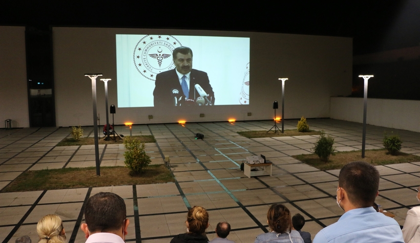 Sakarya'da sağlıkçıların korona ile mücadelesi belgesel oldu