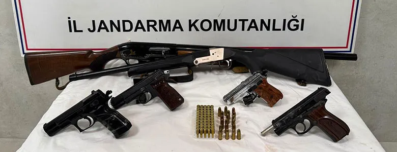 Sakarya'da silah kaçakçılığı operasyonu