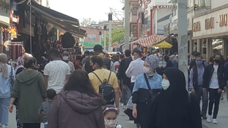 Sakarya'da tam kapanma öncesi alışveriş yoğunluğu