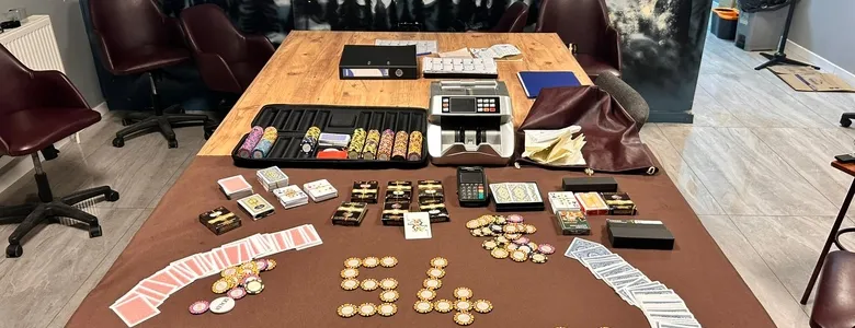 Sakarya'da Vip davetli kumar baskını
