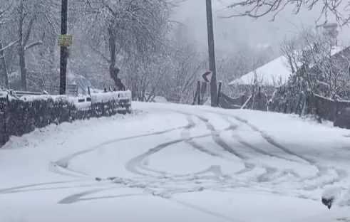 Sakarya'da yüksek kesimlerde kar etkili oluyor