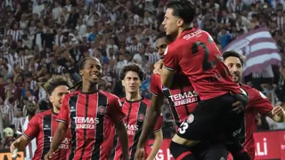 Sakarya'daki final maçında Fatih Karagümrük Süper Lig'e yükseldi
