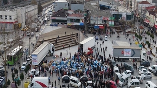 Sakarya'dan yangın bölgesine 2 TIR yardım malzemesi