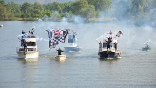 Sakarya Nehri'nde şampiyonluk kutlaması!