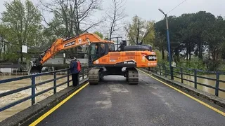 Sakarya Nehri taşma noktasına geldi; Alarm verildi