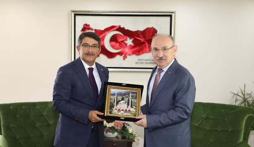 Sakarya'nın yeni Valisi veda turlarına başladı