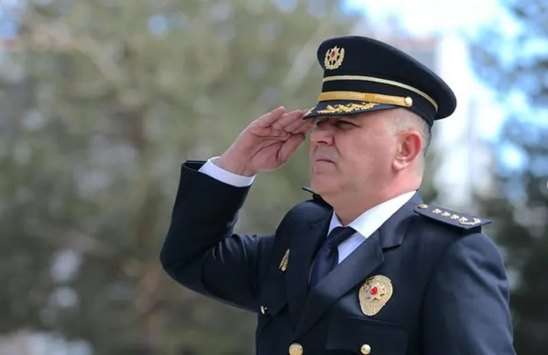 Sakarya'ya Emniyet Müdürü Mehmet Ömür Saka kimdir?