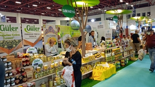Sakarya yöresel ürünleriyle Antalya YÖREX Fuarında