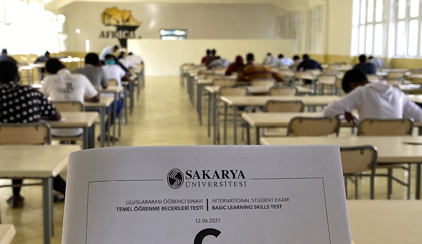 Sakarya YÖS-2021 sınavı başarıyla tamamlandı