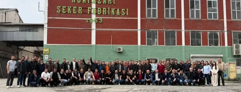 Sakarya’da 73 yıllık fabrika kapandı; İşçiler son mesailerini yaptı