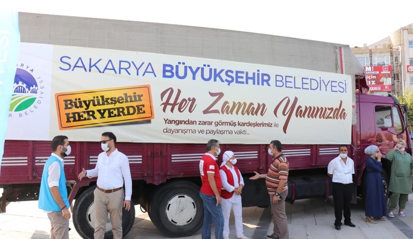 Sakarya’dan yangın bölgelerine yardım kamyonu