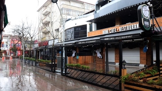 Sakaryalı esnaf vaka sayılarının kurbanı oldu