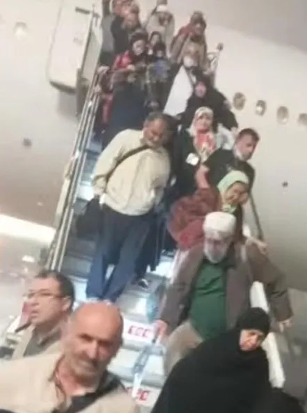 Sakaryalı Umrecilerden mutlu son; Türkiye'ye getirildiler