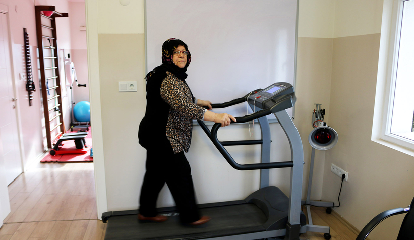 Sakaryalı yaşlılar yoga ve pilatesle gençleşiyor