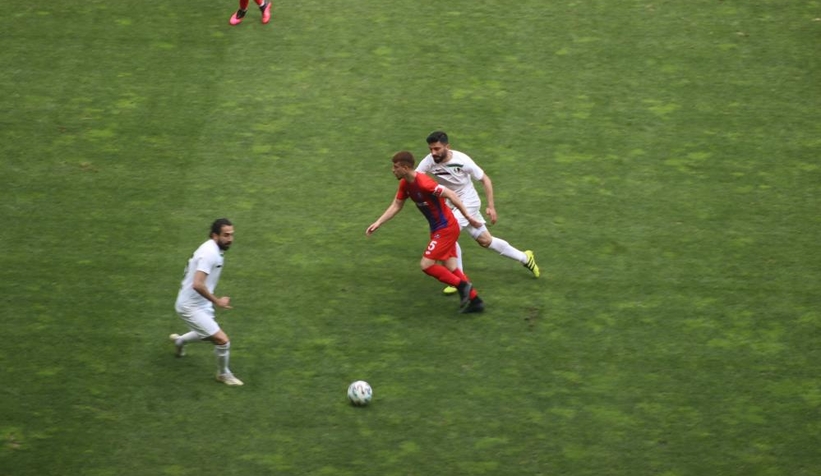 Sakaryaspor: 3 Kardemir Karabükspor: 1