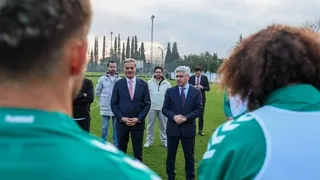 Sakaryaspor'a moral ziyareti
