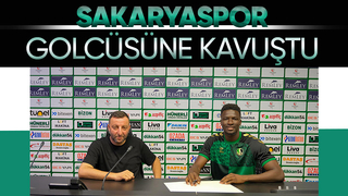 Sakaryaspor'da Abdel Zagre imzayı attı