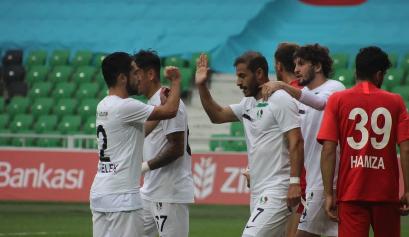 Sakaryaspor kupada adını 4. tura yazdırdı