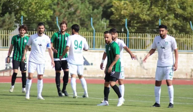 Sakaryaspor, lige galibiyetle başladı
