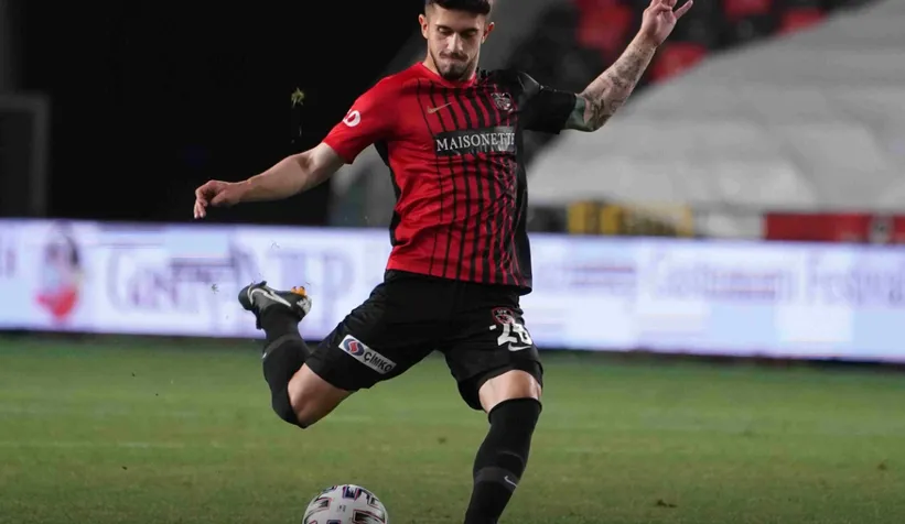 Sakaryaspor Mirza ile anlaştı