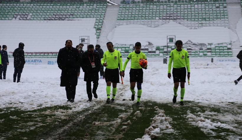 Sakaryaspor-Serikspor maçına kar engeli