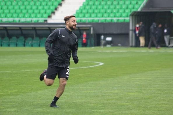 Sakaryaspor son dakikada yıkıldı