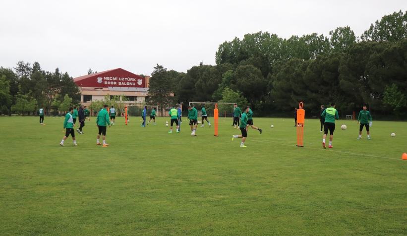 Sakaryaspor’un Süper Lig hayali play-off’lara kaldı