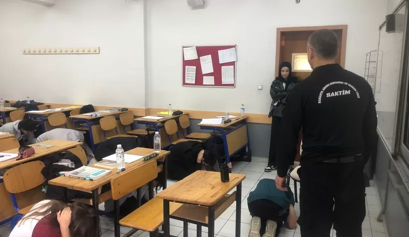 SAKTİM Lise öğrencilerine deprem ve yangın güvenliği eğitimi verdi