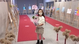 Salgın sürecinde yaptığı resimlerle sergi açtı