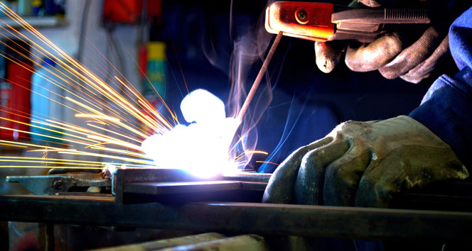 Sanayi üretimi depremin olduğu ay sert düştü