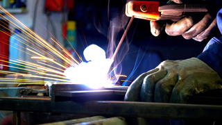 Sanayi üretimi depremin olduğu ay sert düştü