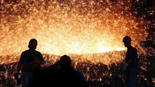 Sanayi üretimi Mart'ta aylık bazda daraldı