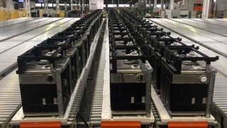 Sanayi üretimi Şubat'ta beklentiyi aştı