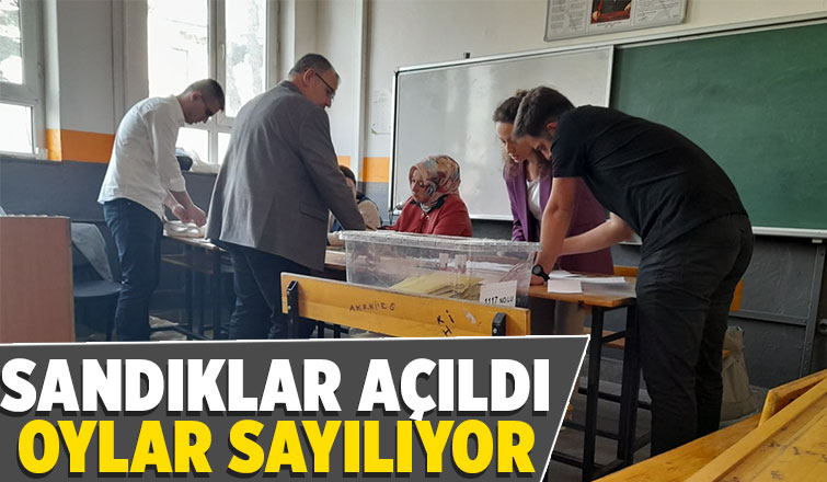 Sandıklar açıldı, oy sayımına geçildi