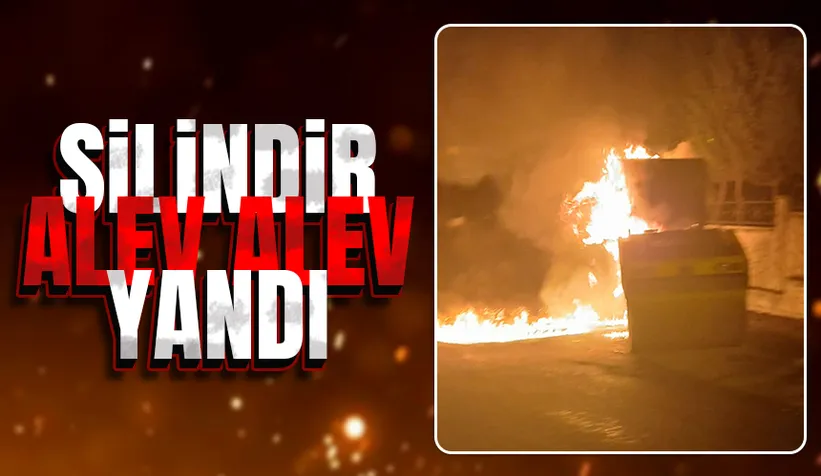 Şantiyede yangın; iş makinesi yandı