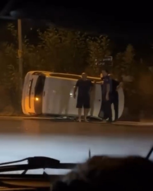 Sapanca'da peş peşe kazalar; 9 yaralı