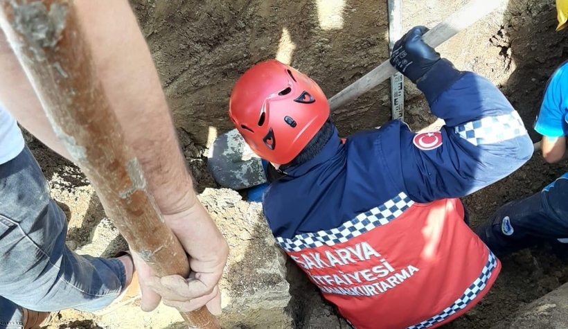 Sapanca'da toprak kayması