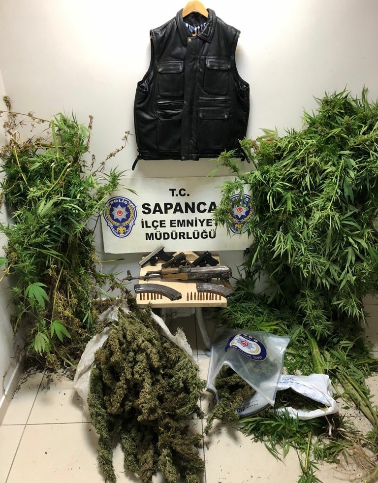 Sapanca'da uyuşturucu operasyonu