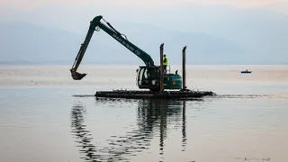 Sapanca Gölü temizleniyor