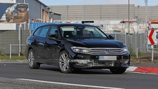Şarj edilebilir hibrit Volkswagen Passat, kameralara yakalandı
