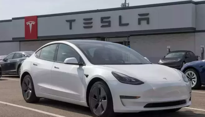 Satışlar azaldı: Tesla fiyatları düşürdü