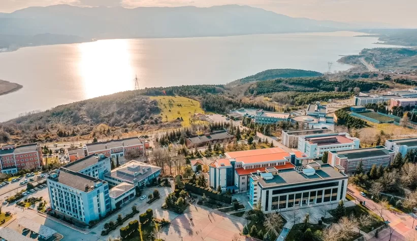 SAÜ'de atamalar