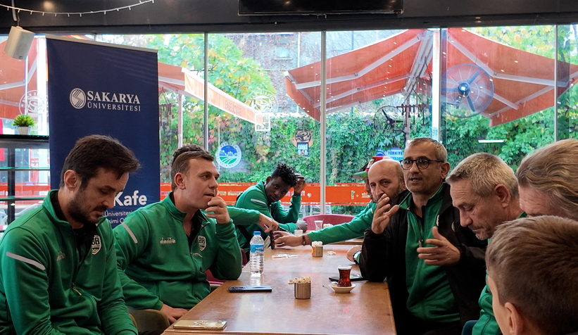 SAÜ'de bilim söyleşileri sürüyor