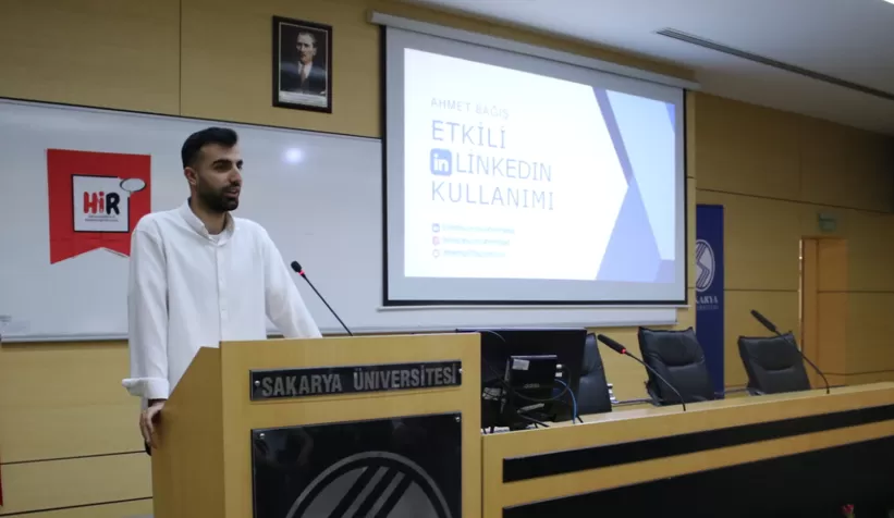 SAÜ'de kriz yönetimi ve linkedIn konuşuldu