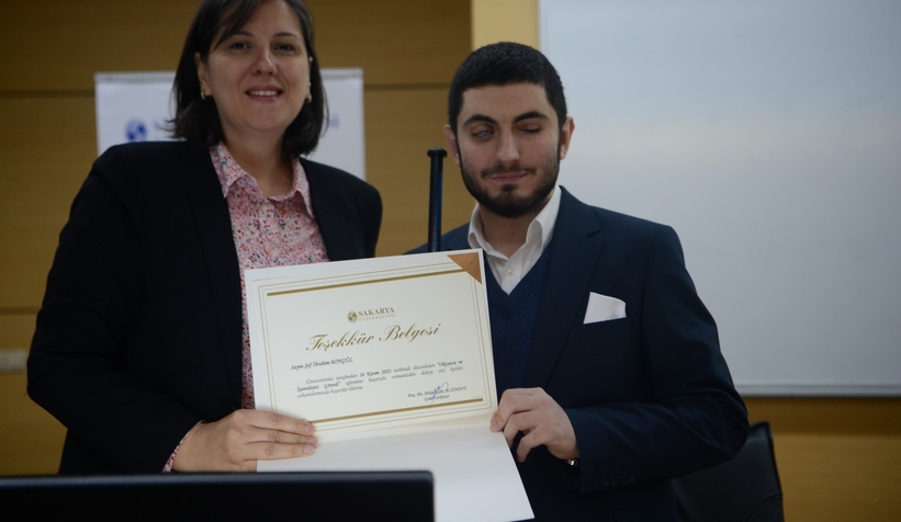 SAÜ'de okuyucu ve işaretleyici görevli eğitimi