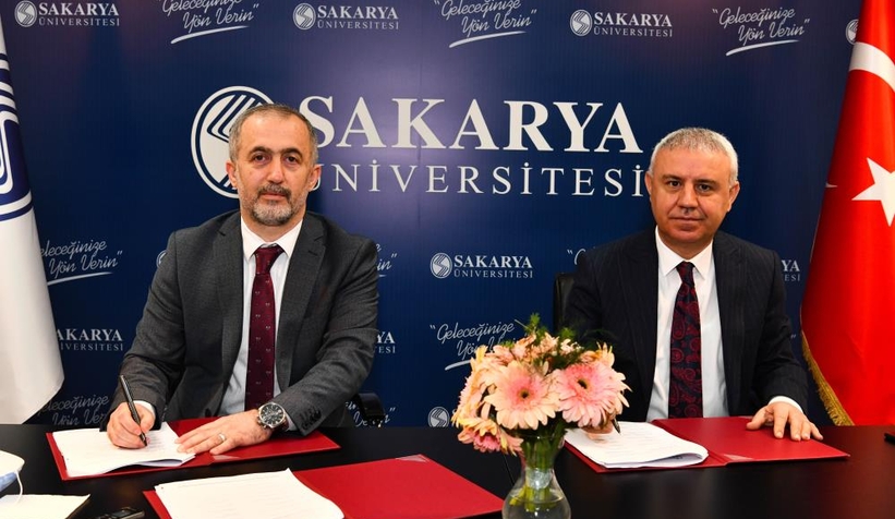 SAÜ'de toplu iş sözleşmesi imzalandı