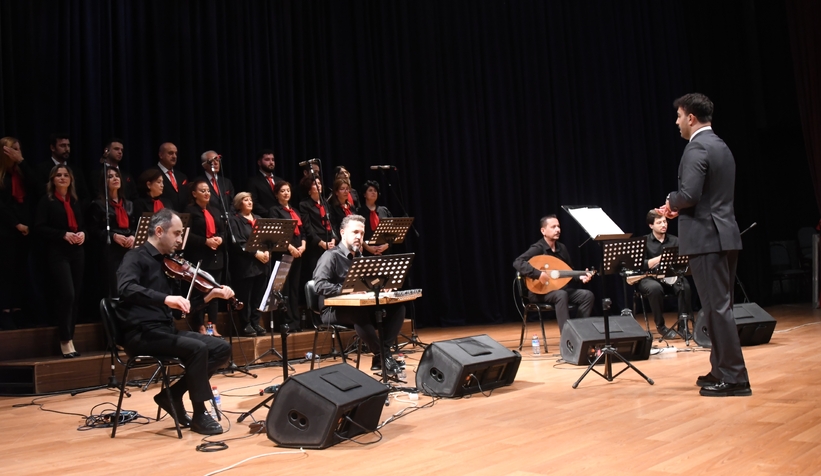 SAÜ'de Türk Halk Müziği Festivali