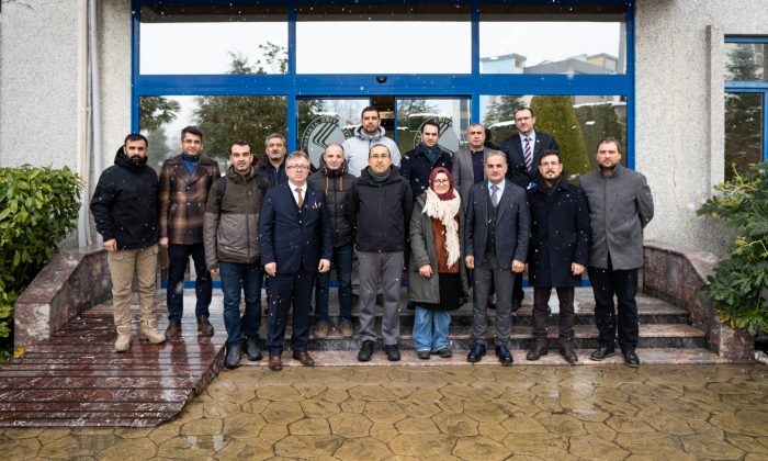 SAÜ'lü akademisyenler hasar tespiti için deprem bölgesine gitti